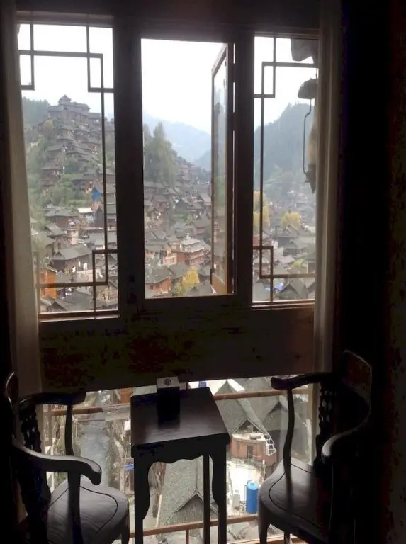 Леишан: Xijiang Huayin Holiday Hotel