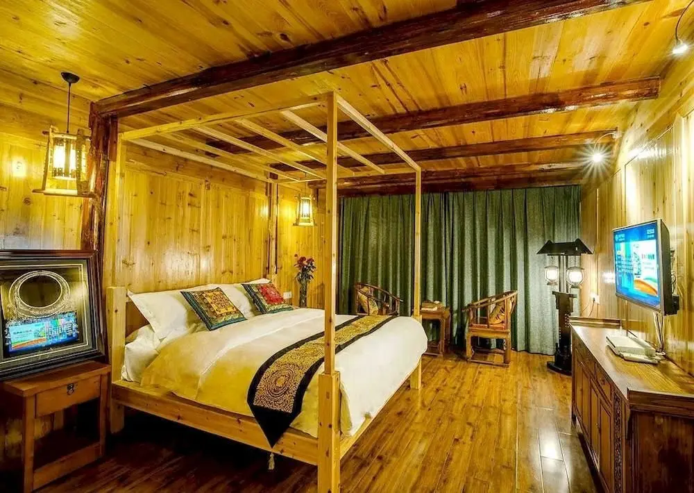 Леишан: Xijiang Huayin Holiday Hotel