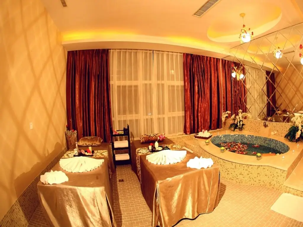 Циндао: Jimo Chengtou Hotspring VIP Spa Club