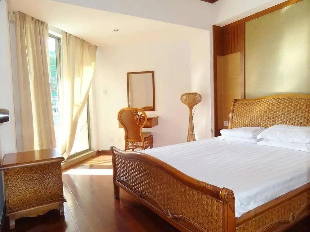 Crystal Blue Bay Vacation Hotel — фото 1