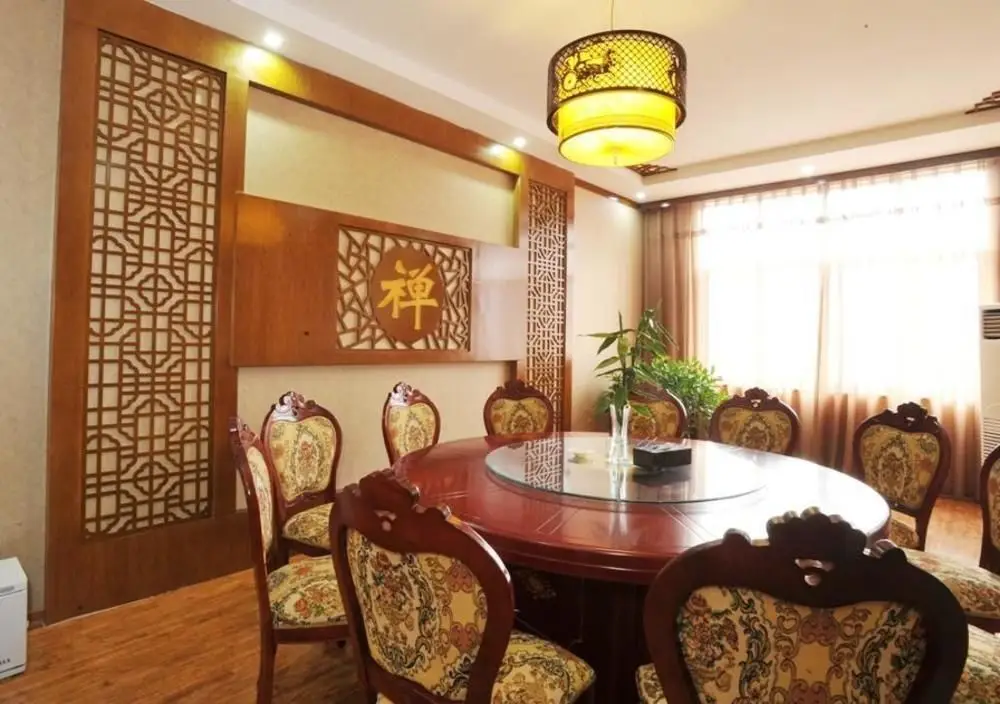 Чжэнчжоу: Yufouzhai Buddhism Culture Club