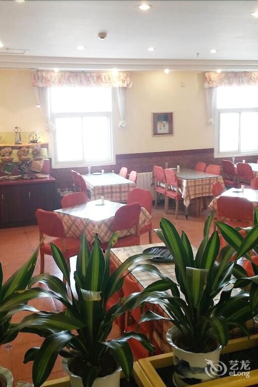 Цзинань: Home Inns