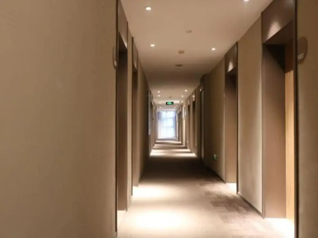 Сиань: Homeinn (Xi'an East 2nd Ring Road Xinjiamiao Subway Station)