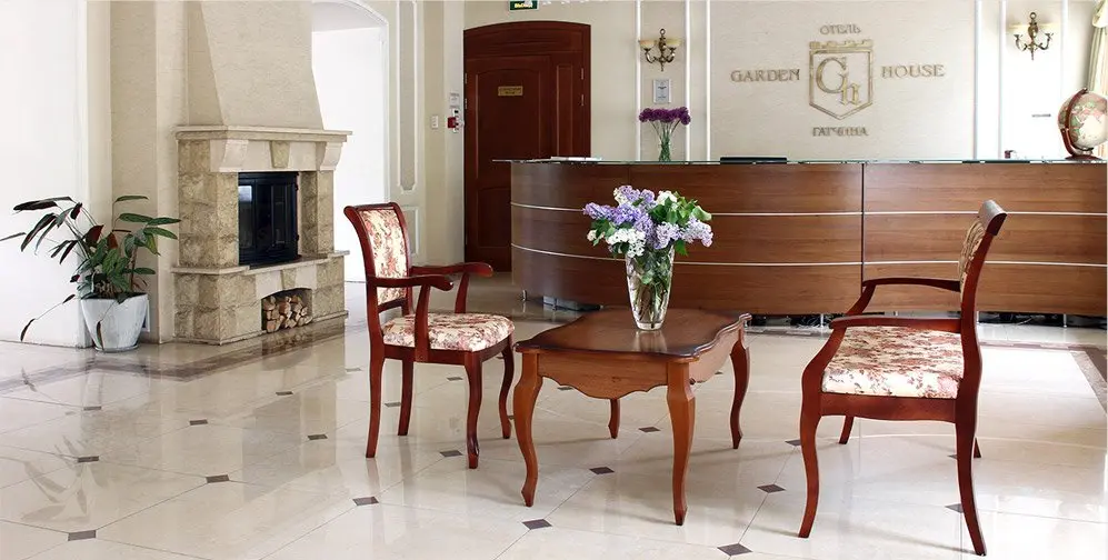 Гатчина: Отель Garden House