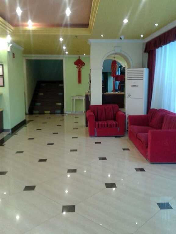 Цзинань: Motel 168