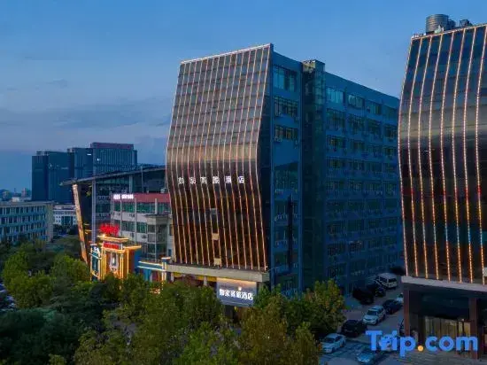 Цзинань: Motel 168