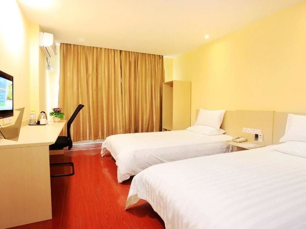 Чунцин: Hanting Hotel Chongqing Jiefangbei Pedestrian Street Center