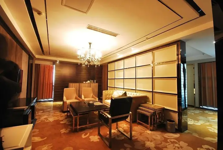 Чэнду: Chengdu Fuyi Hotel-meishan
