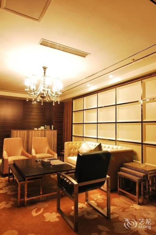 Чэнду: Chengdu Fuyi Hotel-meishan