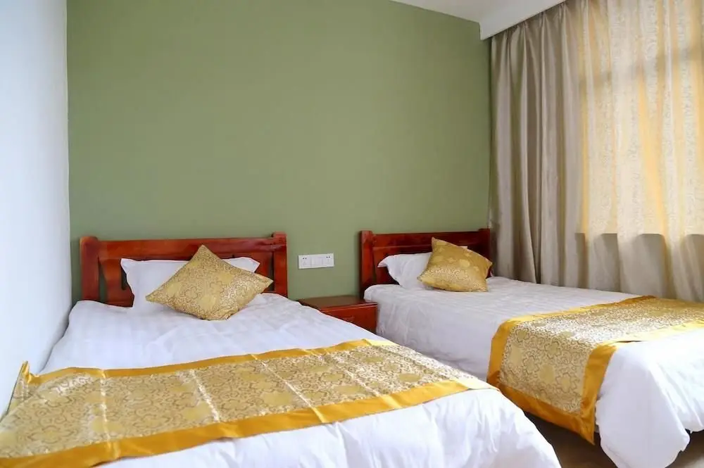 Чжоушань: Pengyue Hotel
