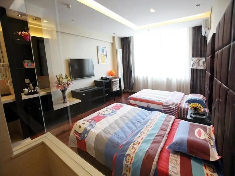 Пекин: Beijing Hongweiyijia Hotel