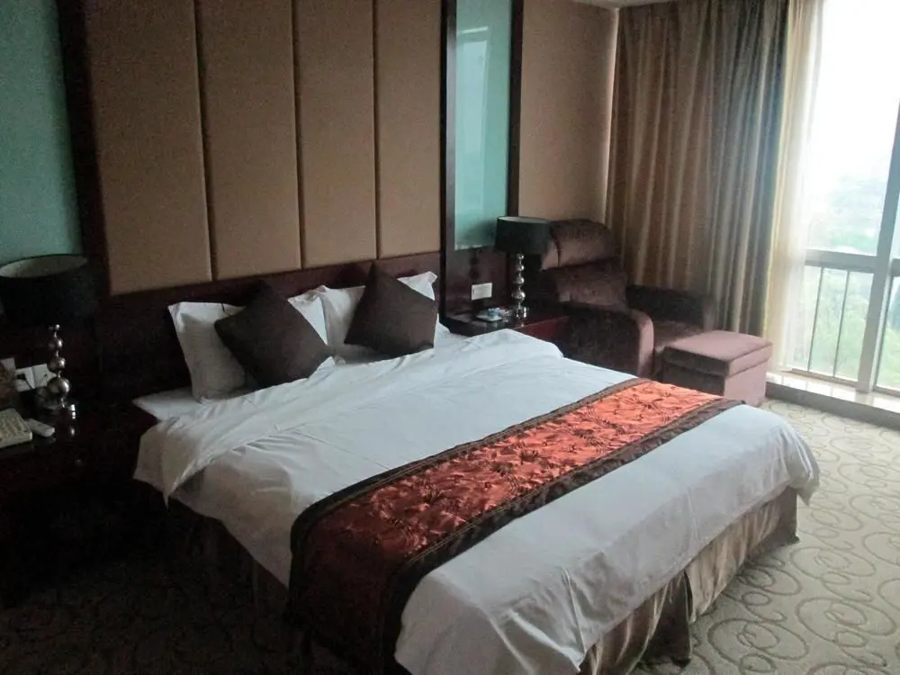 Цзиань: Crown Plaza