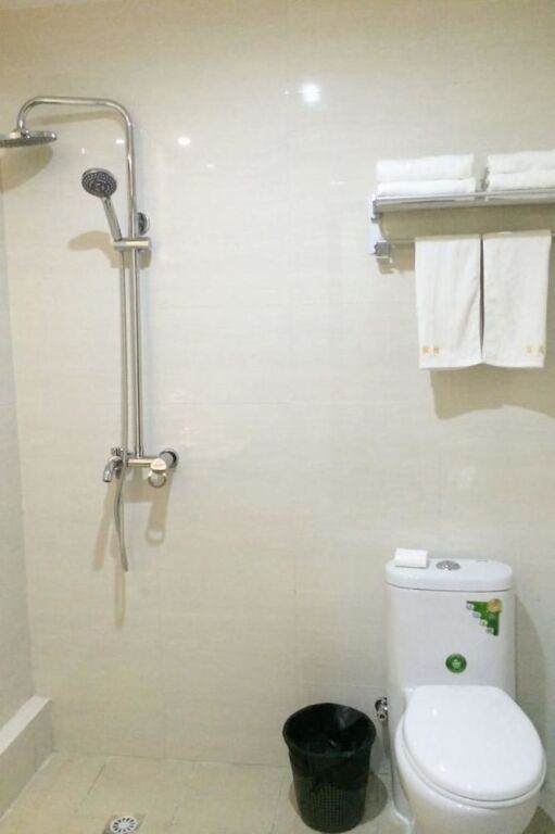 Шанхай: Baifa Express Hotel