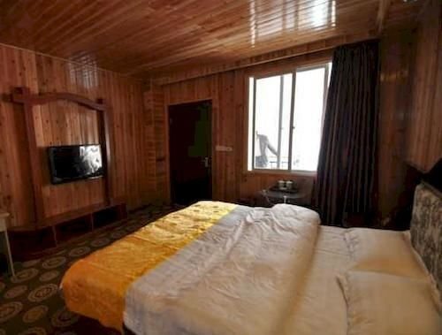 Jiuzhaigou Dejizangjia Inn — фото 1