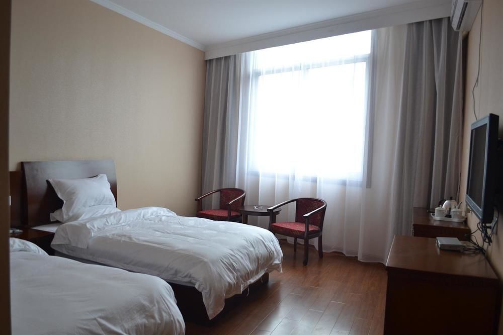 Тайчжоу: Xianju Haolaiju Hotel