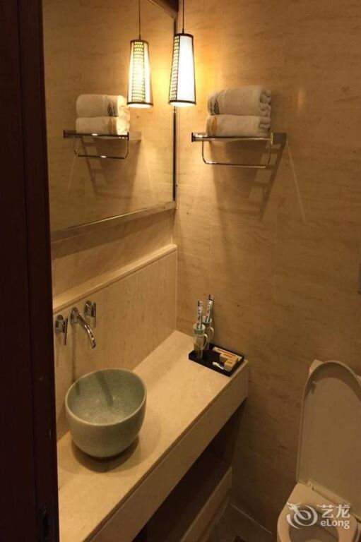 Линьи: Linyi Pattaya Hotel
