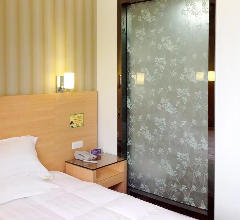 Гуйлинь: Guilin Shuangyong Business Hotel