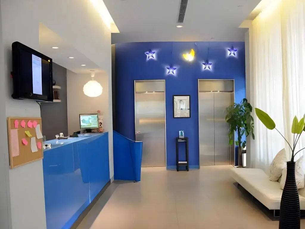Шэньчжэнь: Jinjiang Inn Shenzhen Diwang Square