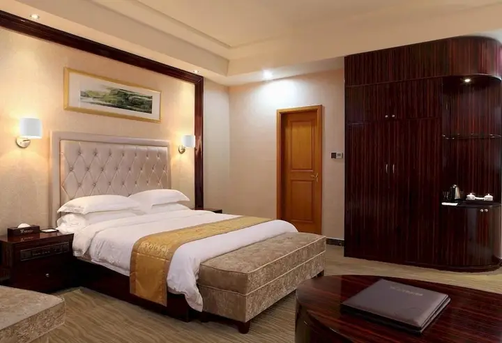 Дунгуань: Jindun International Holidy Hotel