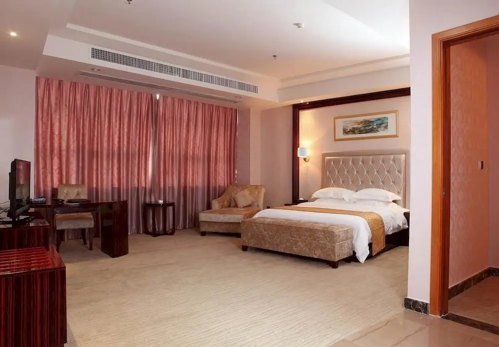 Дунгуань: Jindun International Holidy Hotel