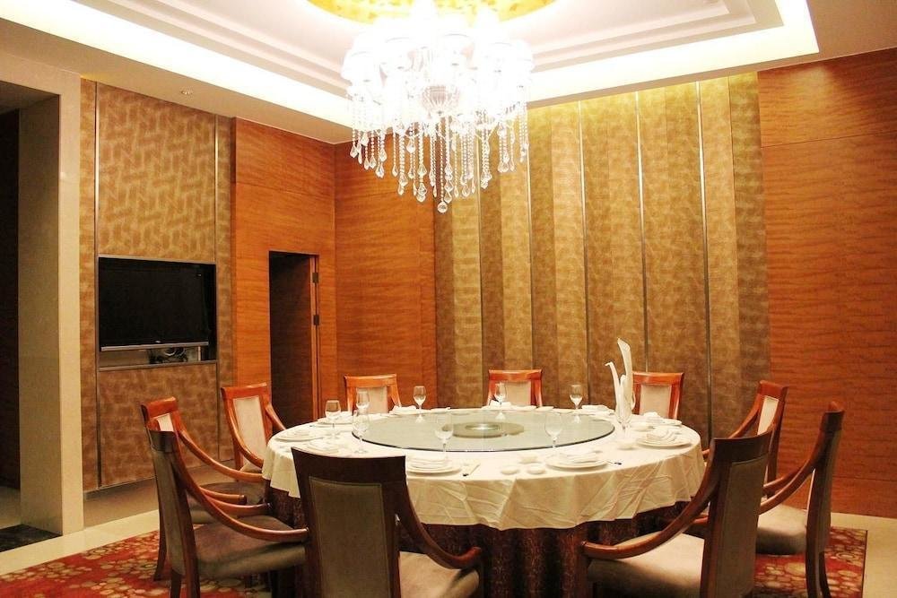 Сюйчжоу: Ruixiang New Century Hotel