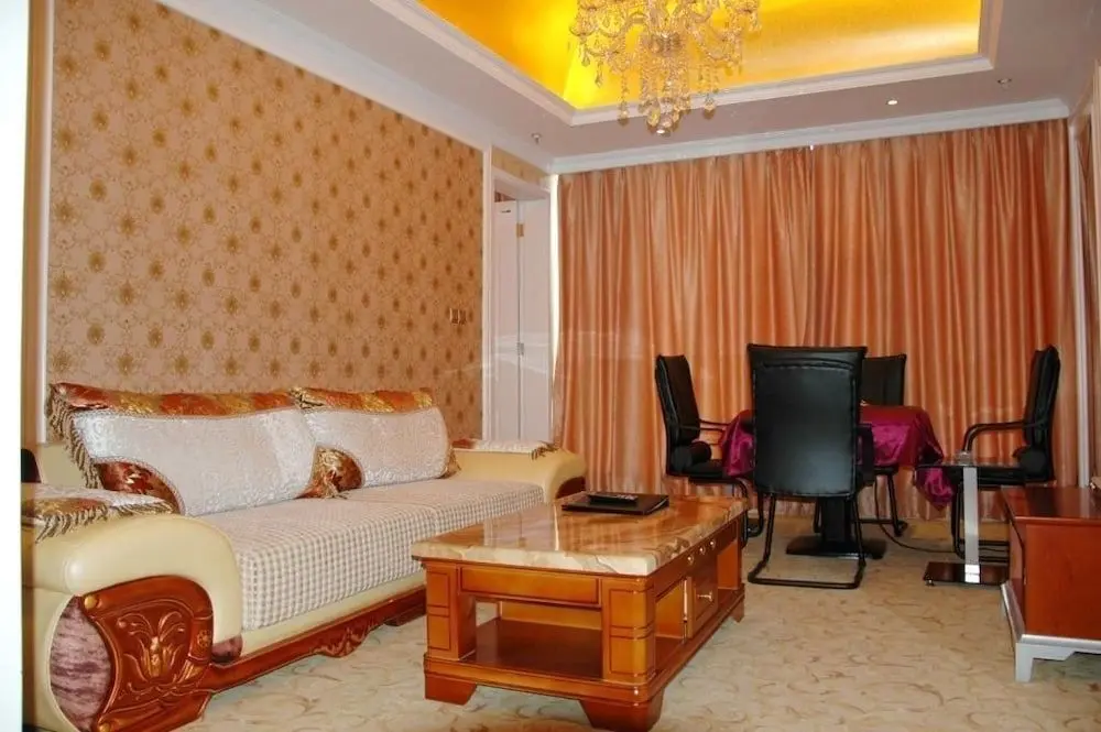 Чунцин: Zunfu Holiday Hotel - Chongqing