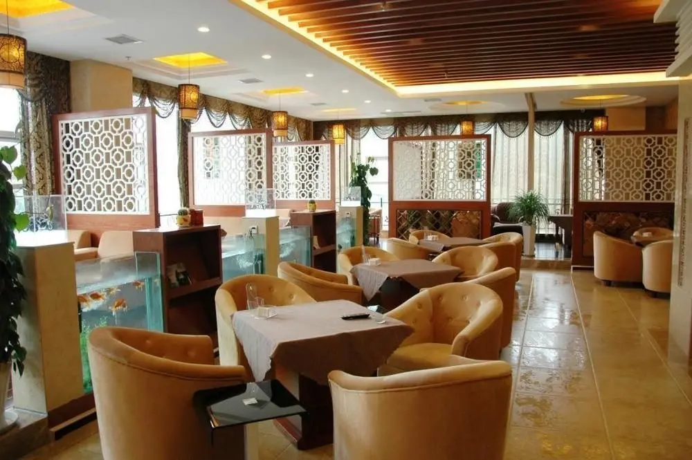 Чунцин: Zunfu Holiday Hotel - Chongqing