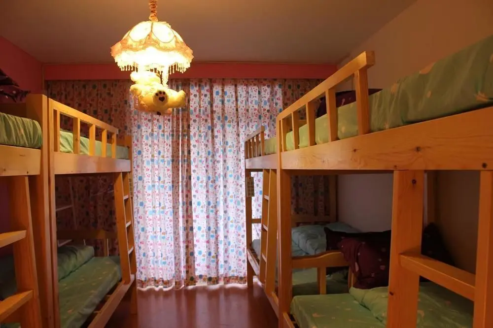 Чэнду: Chengdu Yuesijia Youth Apartment