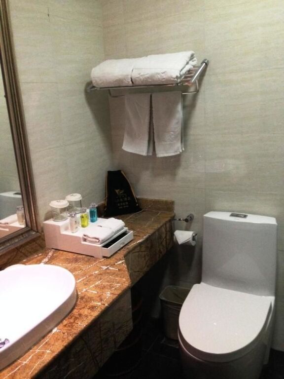 Чжэнчжоу: Red Flag Canal Hotel Zhengzhou