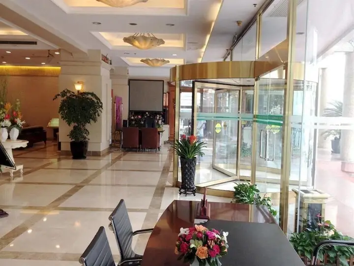 Шанхай: Xinmin Hotel