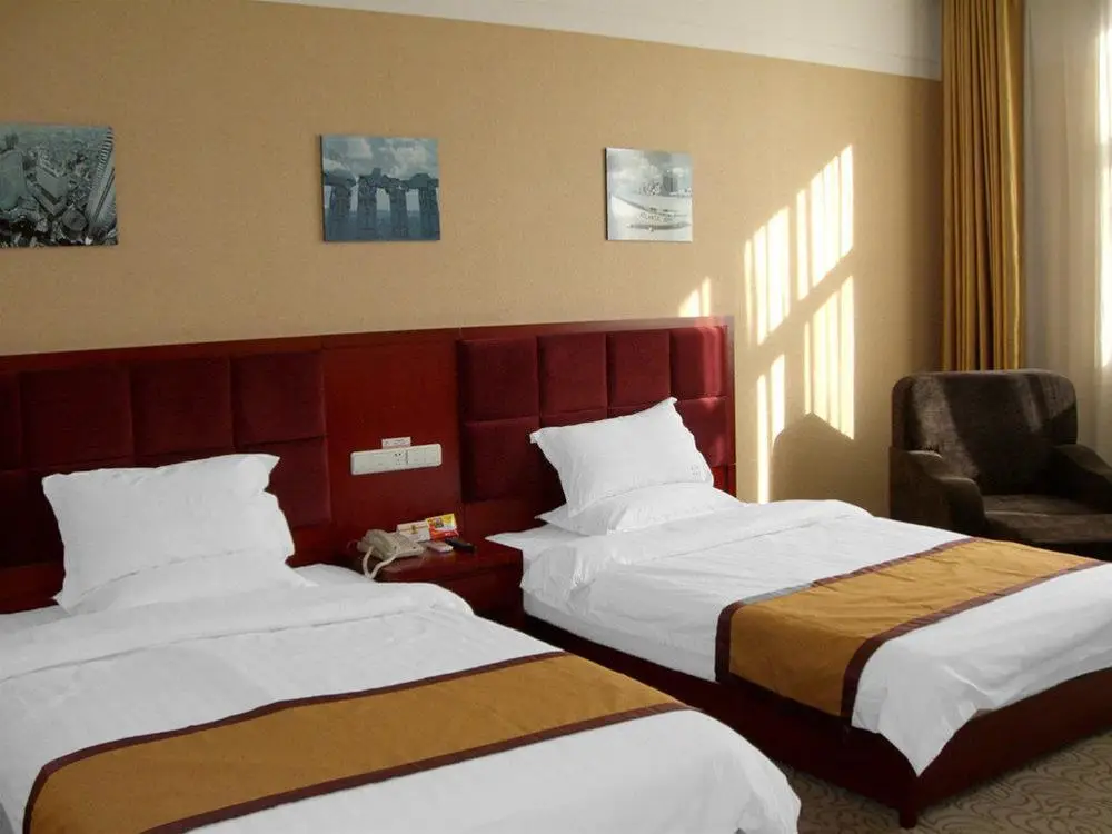Цзинань: Super 8 Hotel- Jinan Coach Station Branch