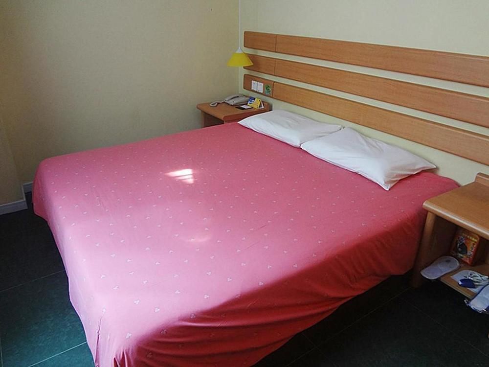 Шанхай: Home Inns Shanghai Quyang Business Center Dabaishu Subway Station Bran