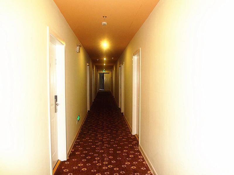 Шанхай: Home Inns Shanghai Quyang Business Center Dabaishu Subway Station Bran