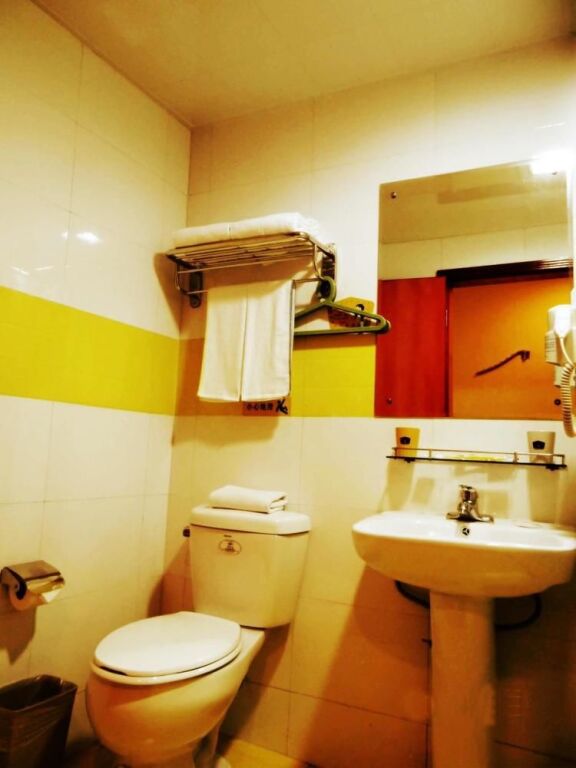 Гуанчжоу: Home Inn-guangzhou Binjiangxilu Renminqiao