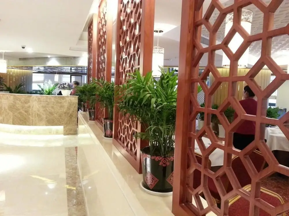 Yin Zuo Business Hotel — фото 1