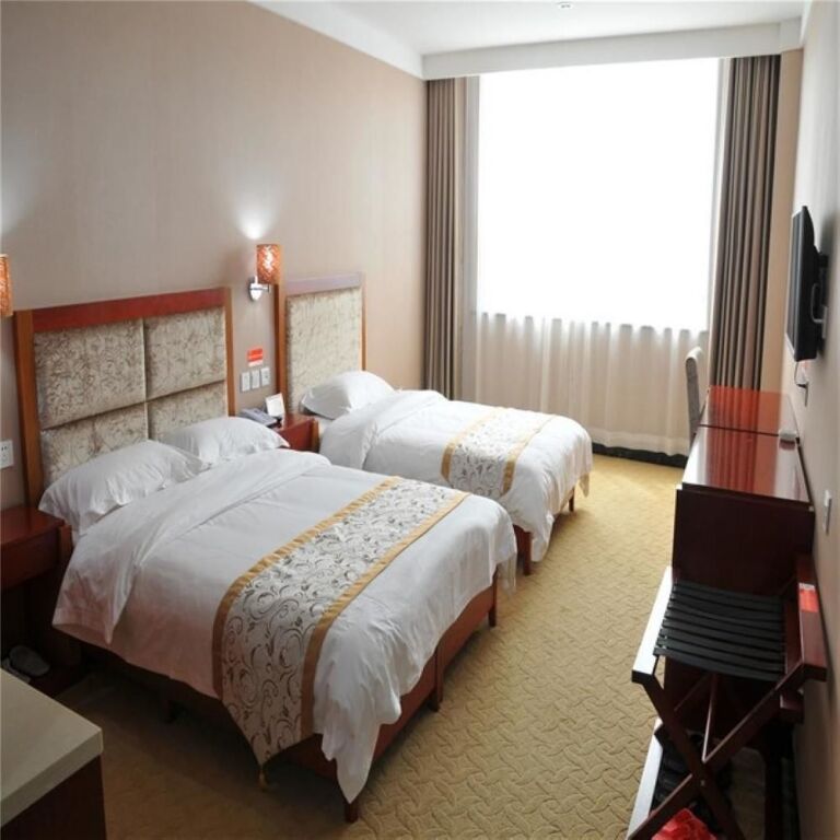 Yibaide Business Hotel — фото 1