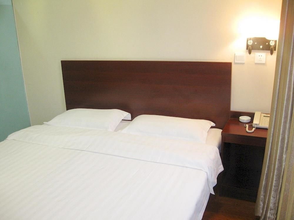 Хандань: Huijia Business Hotel (Handan Wanda Plaza Melody City Branch)