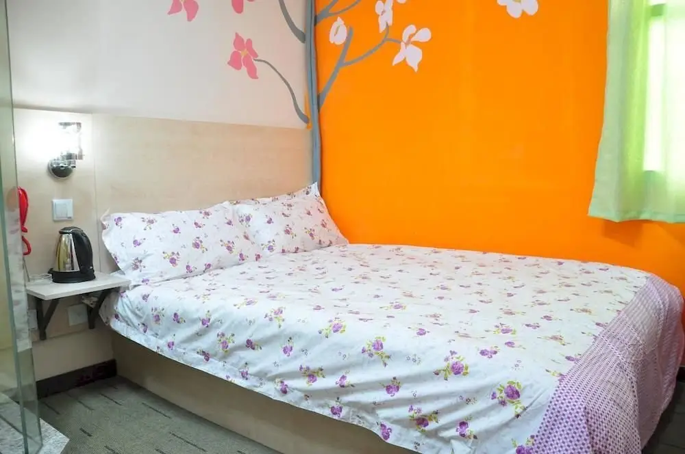 Цзинань: Alb Inn