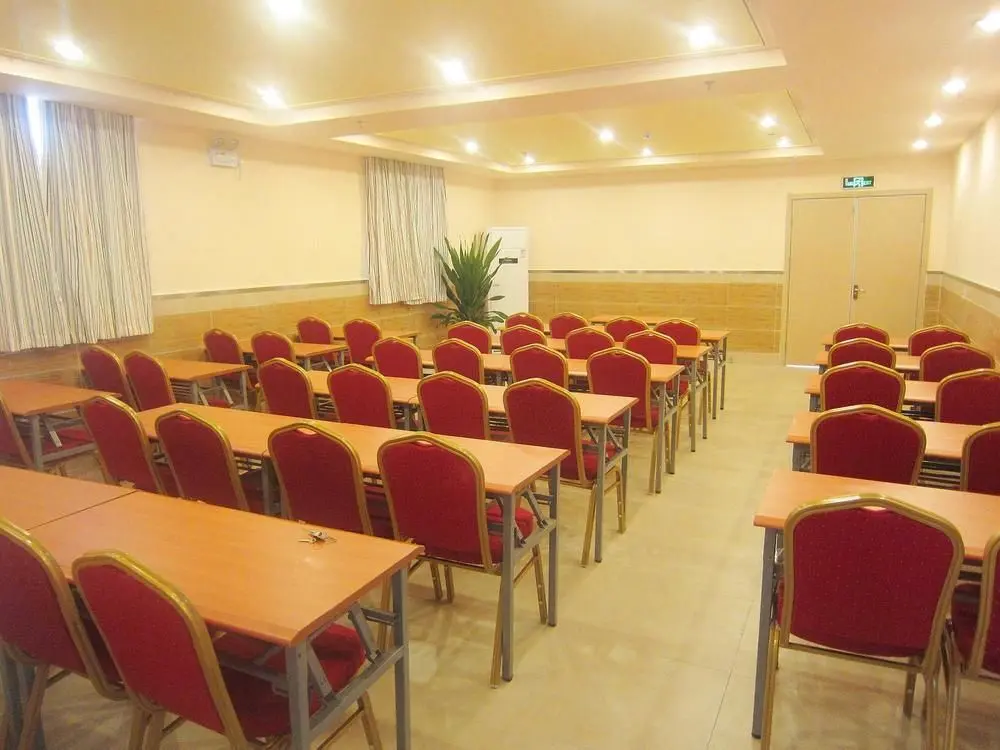Чэнду: Home Inn Chengdu Wenshufang North Taisheng Road
