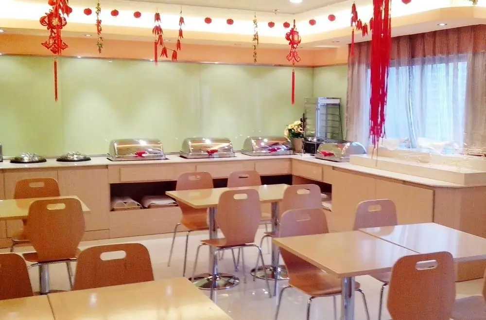 Чэнду: Home Inn Chengdu Wenshufang North Taisheng Road