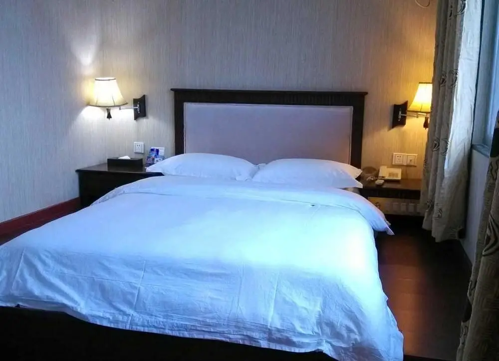 Шэньчжэнь: Shenzhen Huatian Business Hotel