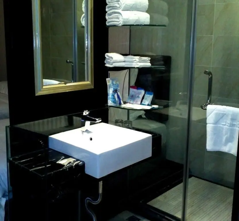 Чэнду: Отель Junyi Hotel Yingmenkou
