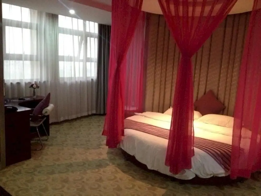 Ухань: Provence Garden Hotel Wuhan Guanggu Branch