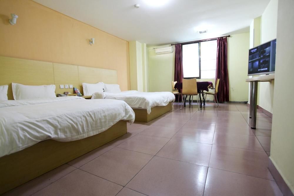 Шэньчжэнь: Shenzhen Shiyan Maolong Business Hotel