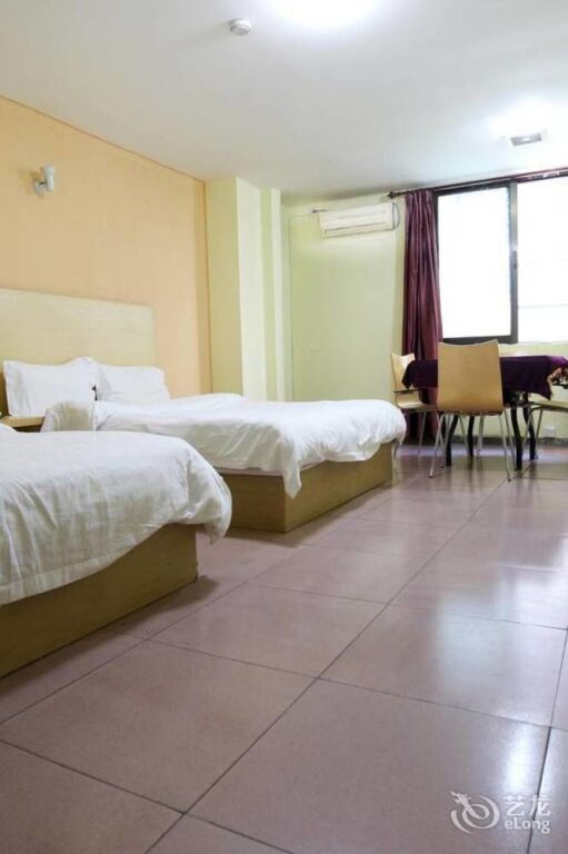 Шэньчжэнь: Shenzhen Shiyan Maolong Business Hotel