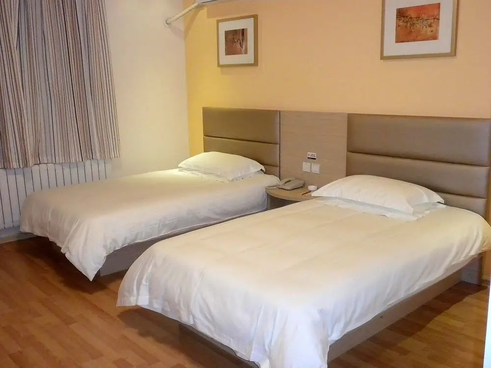 Хецзе: Grace Inn Hotel