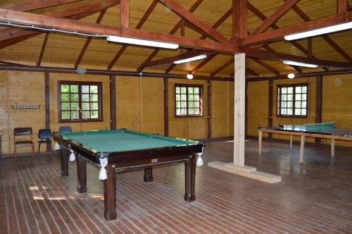 Луга: Camping Okhotnik i Rybolov