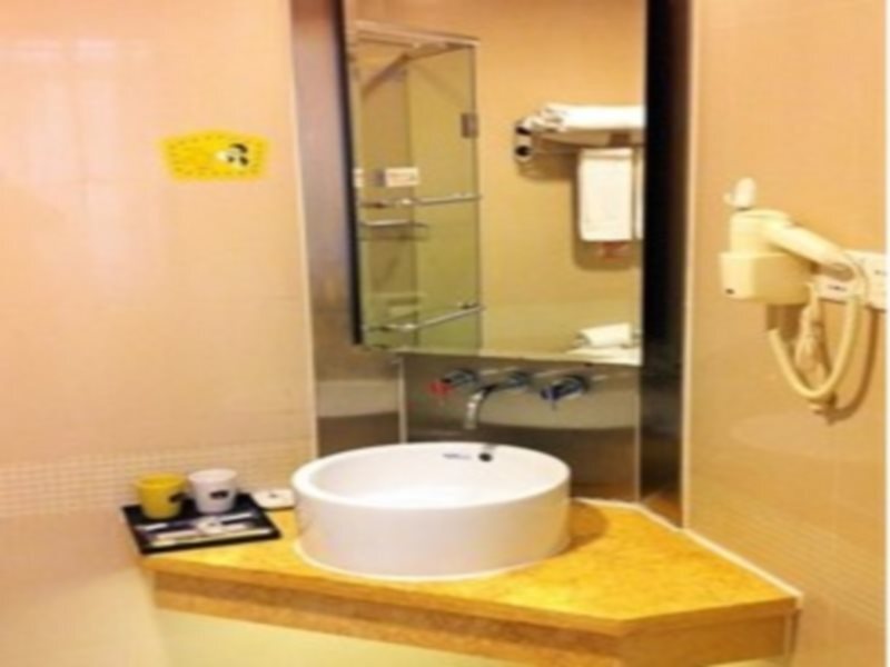 Гуанчжоу: 7 Days Inn Guangzhou Xintang Terminal Building Branch