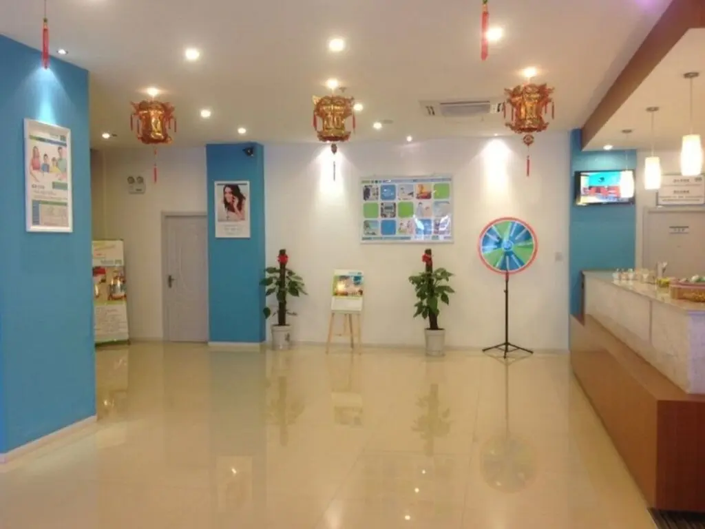 Хуайнань: Huainan Xingting Fengshang Hotel Longhu Garden