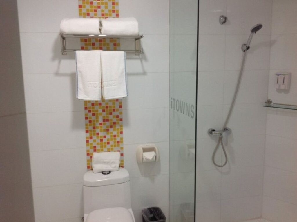 Хуайнань: Huainan Xingting Fengshang Hotel Longhu Garden